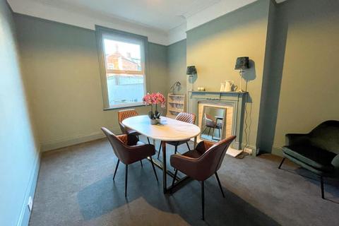 5 bedroom townhouse for sale, North Lodge Terrace, Darlington