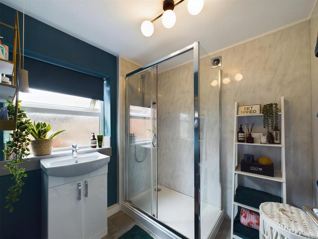 Shower.jpg