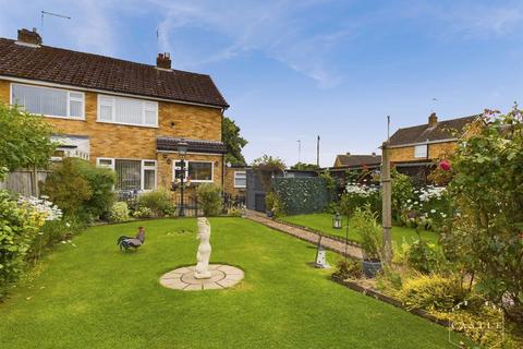 3 bedroom semi-detached house for sale, Orkney Close, Hinckley