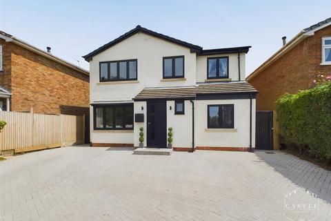 4 bedroom detached house for sale, Tilton Road, Burbage, Hinckley