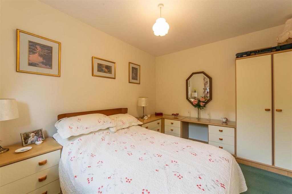 72 Oaklands View-5.jpg
