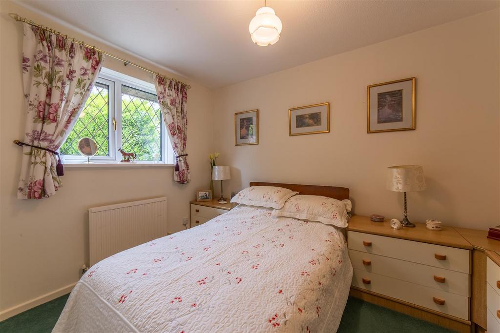 72 Oaklands View-6.jpg