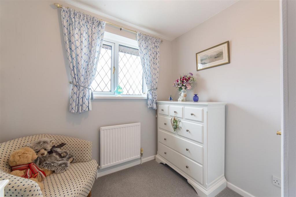 72 Oaklands View-3.jpg