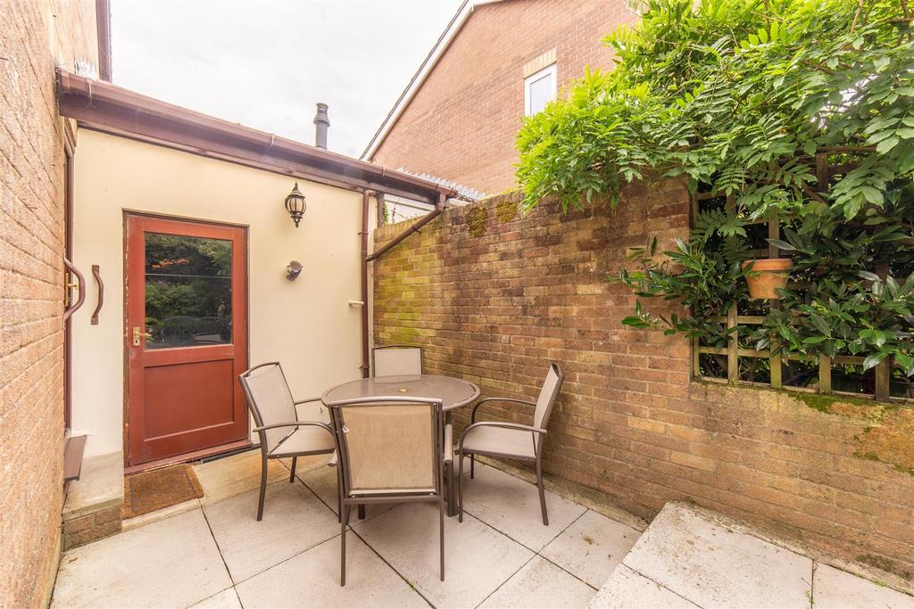 72 Oaklands View-27.jpg