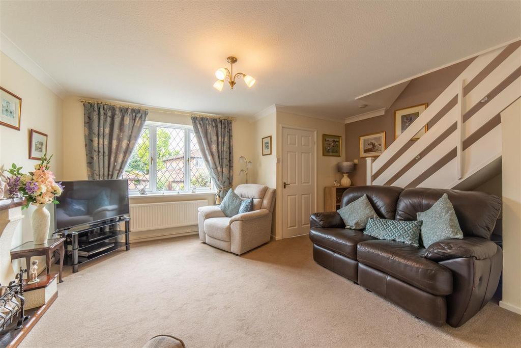 72 Oaklands View-13.jpg