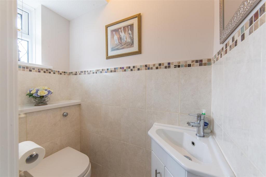 72 Oaklands View-10.jpg