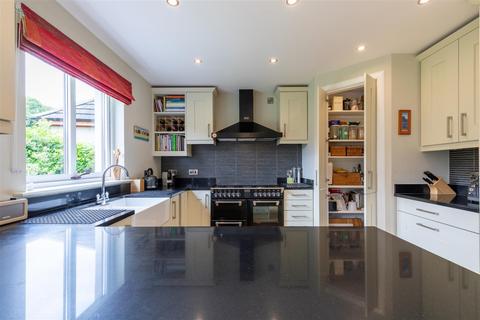 87 Elm Street, Errol, Perth, PH2 7SQ