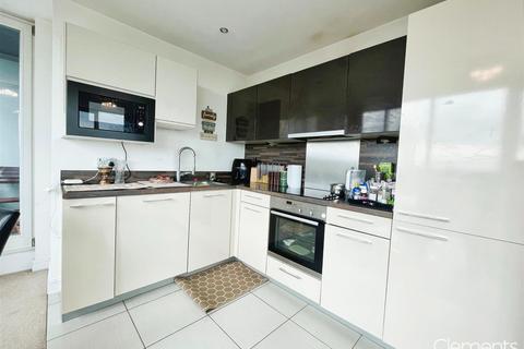 2 bedroom flat for sale, Cotterells, Hemel Hempstead HP1