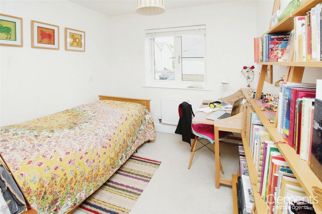 8e07628d-bed 201.JPG