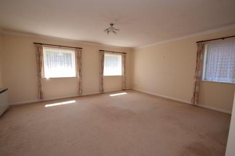 2 bedroom flat for sale, Carew Road, Eastbourne BN21