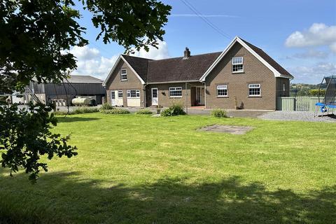 6 bedroom property with land for sale, Capel Dewi, Llandysul