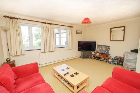 2 bedroom end of terrace house for sale, Bassett Court, Leighton Buzzard