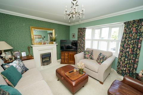 3 bedroom link detached house for sale, The Chilterns, Leighton Buzzard