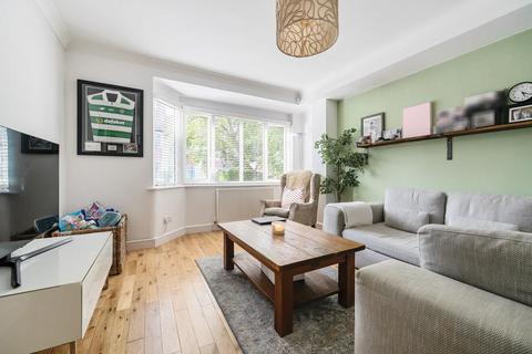 3 bedroom flat for sale, Fernwood Crescent, Whetstone