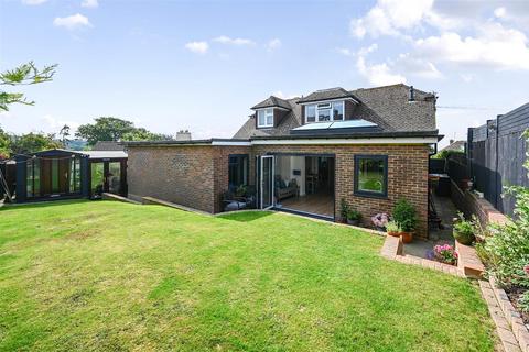 5 bedroom detached house for sale, Oakwood Close, Hastings