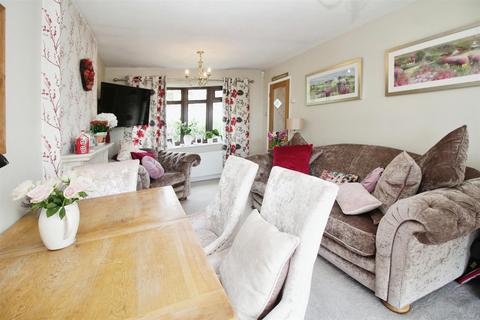 3 bedroom detached house for sale, Lichfield Mount, Bradford BD2