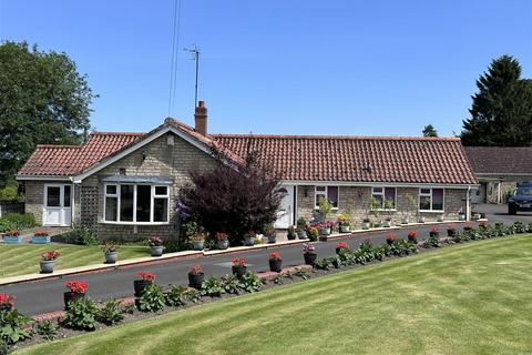 4 bedroom bungalow for sale, Low Hutton, Huttons Ambo YO60