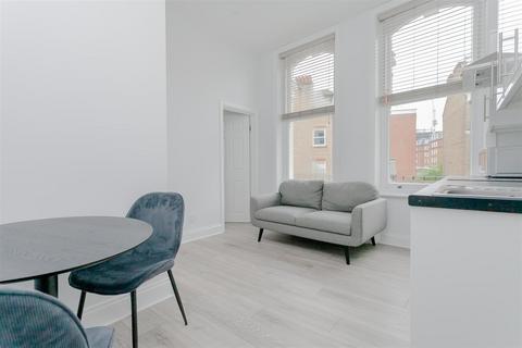 1 bedroom flat to rent, Stanwick Road, London W14