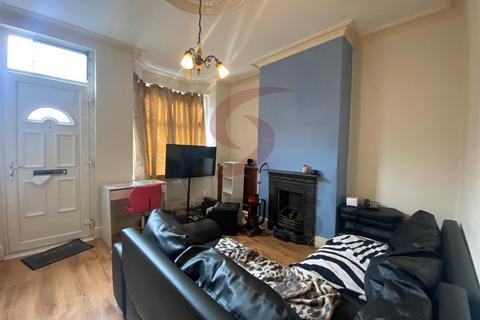 2 bedroom terraced house to rent, Newport Street, Leicester LE3