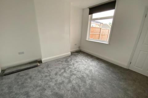 3 bedroom end of terrace house for sale, Avenue Road Extension, Clarendon Park, Leicester