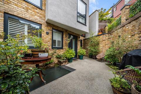 3 bedroom house for sale, Coachworks Mews, Pattison Road, Hampstead, NW2