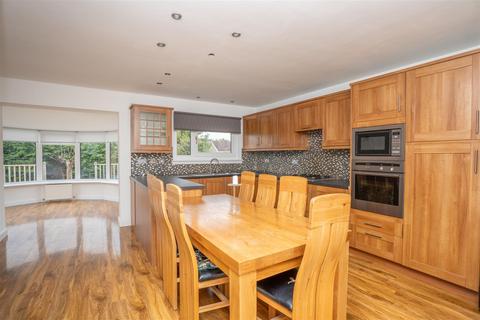 14 Brownlee Road, Law, Carluke, ML8 5JD