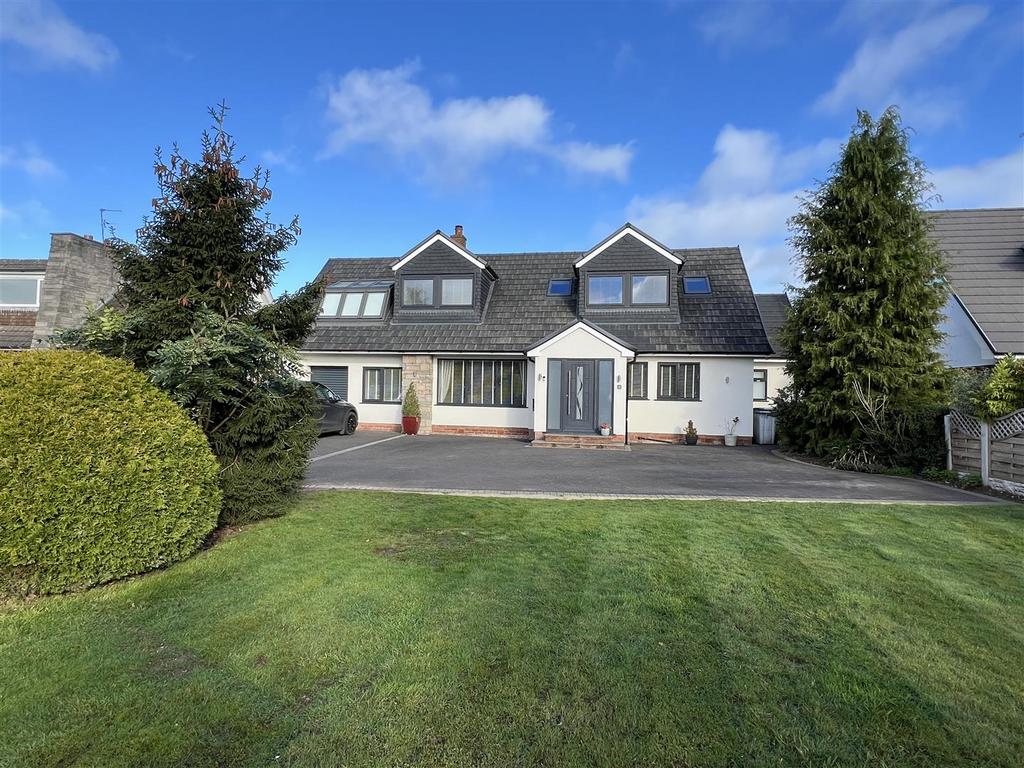 Porlock Close, Gayton, Wirral 4 bed detached house for sale £799,950