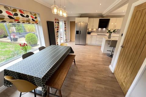 8 Porlock Close, Wirral, CH60 3RT