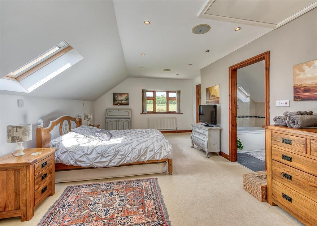 Plowden-bed2.jpg