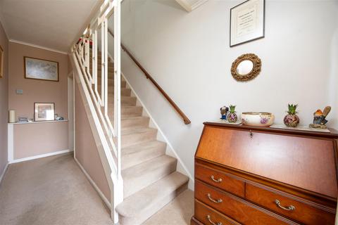 108 Dursley Road, Trowbridge, BA14 0NS