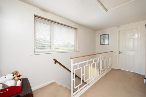 108 Dursley Road, Trowbridge, BA14 0NS