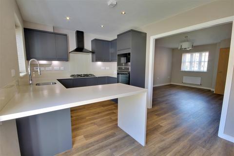 4 bedroom property for sale, Mill Dam Drive, Beverley