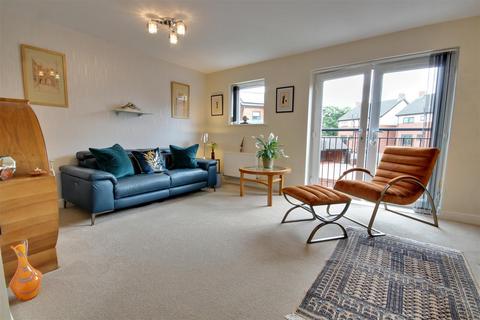 3 bedroom end of terrace house for sale, Brookholme, Beverley