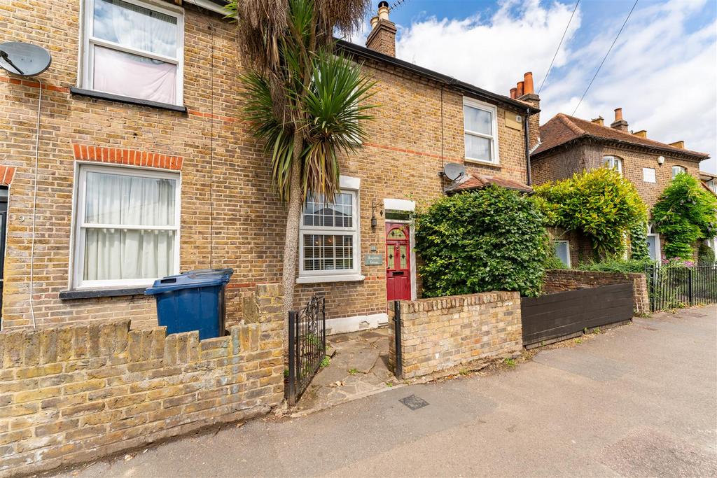 11 Tentelow Lane.jpg