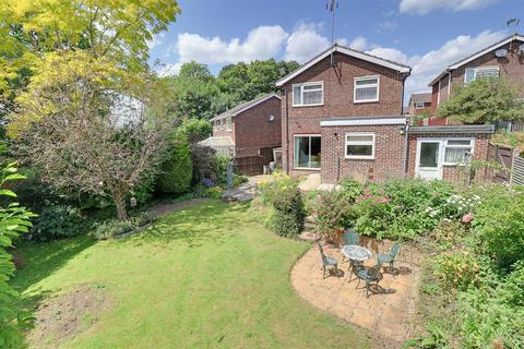 66 Millfields, Hucclecote, Gloucester, GL3 3NH