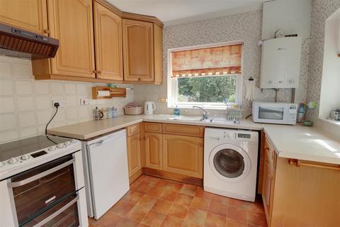 66 Millfields, Hucclecote, Gloucester, GL3 3NH