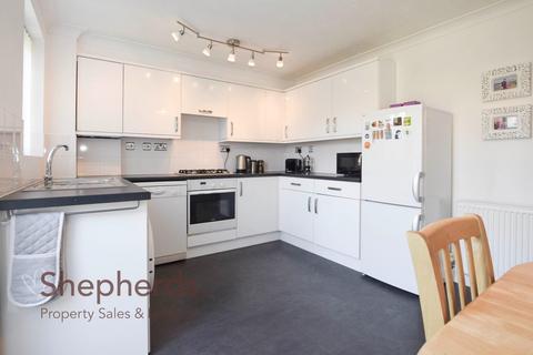3 Isabel Gate, Cheshunt, Waltham Cross, EN8 0XL