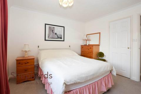3 Isabel Gate, Cheshunt, Waltham Cross, EN8 0XL