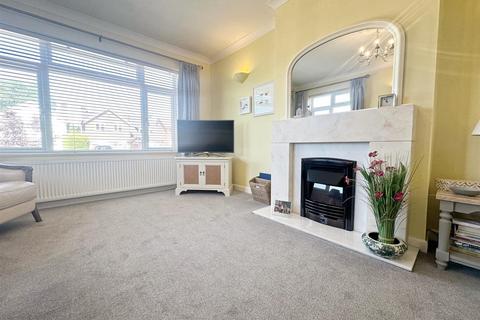 2 bedroom detached bungalow for sale, Streetly Crescent, Four Oaks, Sutton Coldfield