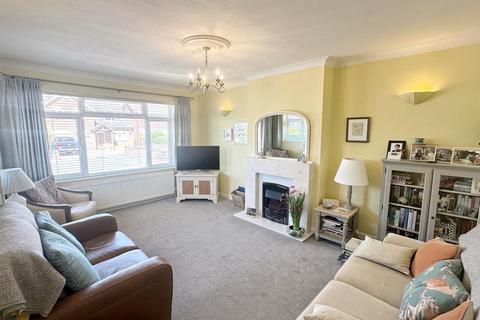 48 Streetly Crescent, Sutton Coldfield, B74 4PZ