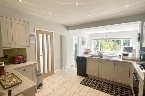 48 Streetly Crescent, Sutton Coldfield, B74 4PZ