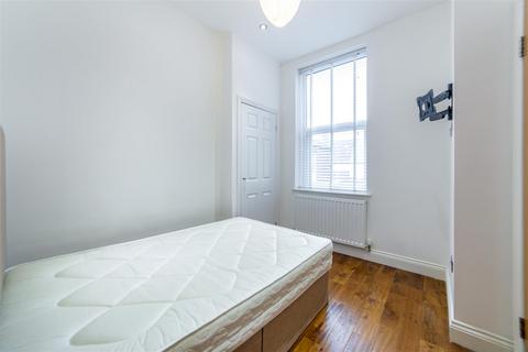 2 bedroom apartment to rent, Lansdowne Terrace, Gosforth, NE3