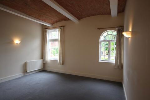2 bedroom apartment to rent, The Cedars, Ampthill MK45
