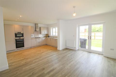 3 bedroom detached house to rent, Brewers Way, Masham