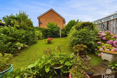 4 bedroom detached house for sale, Beauchamp Meadow, Lydney GL15