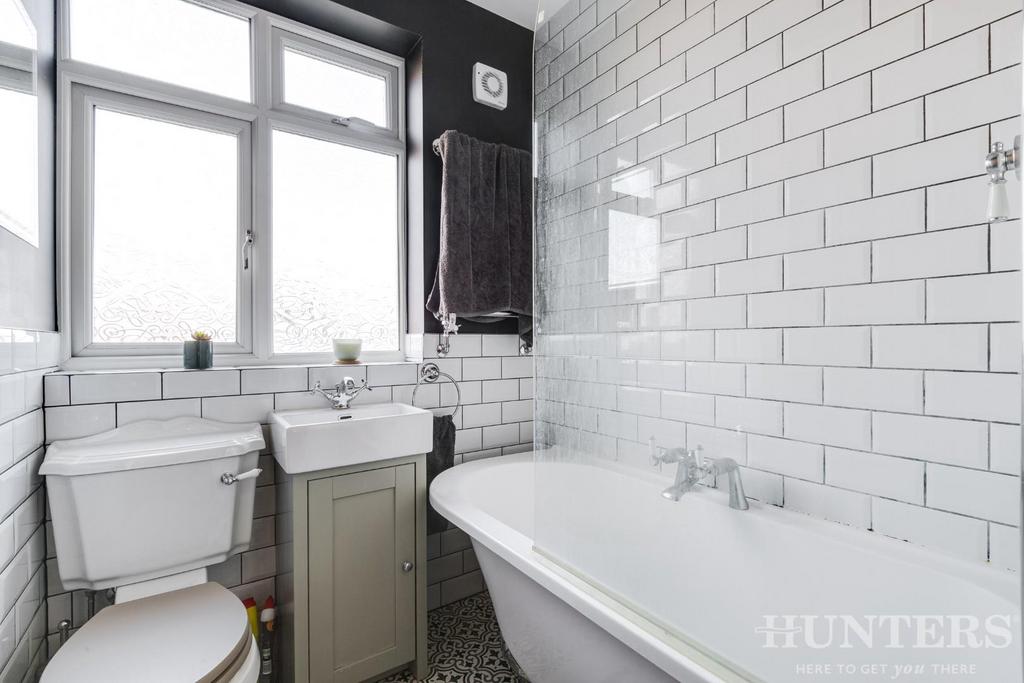 47 Brantwood Rd, London N17, UK-17.jpg