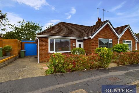 2 bedroom semi-detached bungalow to rent, Milford Avenue, Bridlington