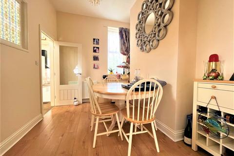 3 bedroom end of terrace house for sale, Reginald Road, Bexhill-On-Sea TN39