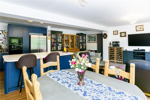 3 bedroom chalet for sale, Kilnwick Road, Pocklington, York