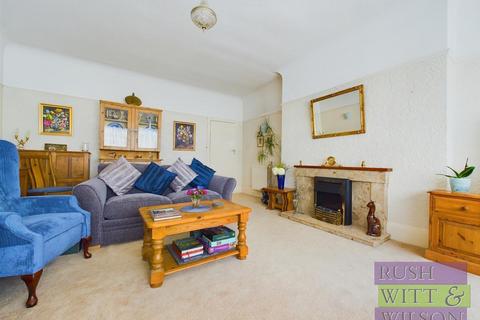 2 bedroom flat for sale, The Green, St. Leonards-On-Sea